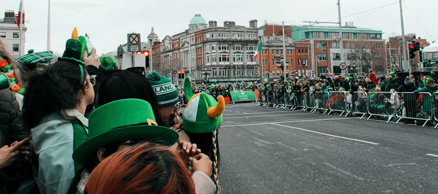 Parades: Current Art 1