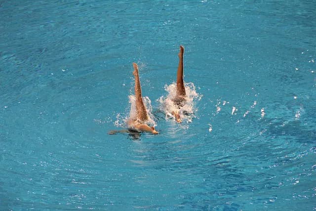 synchronized swimming